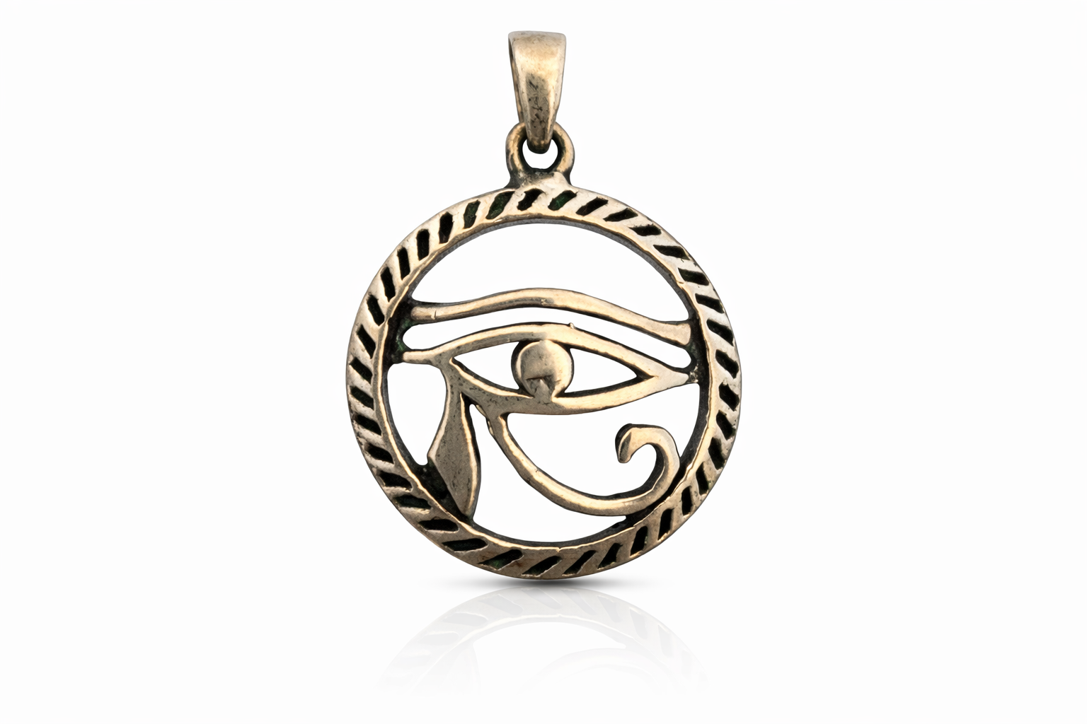 Eye of Horus Pendant – Ancient Protection Symbol Charm