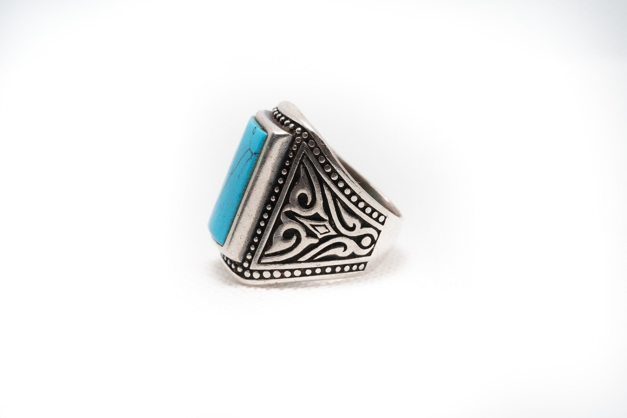 Nile Crest Signet Ring