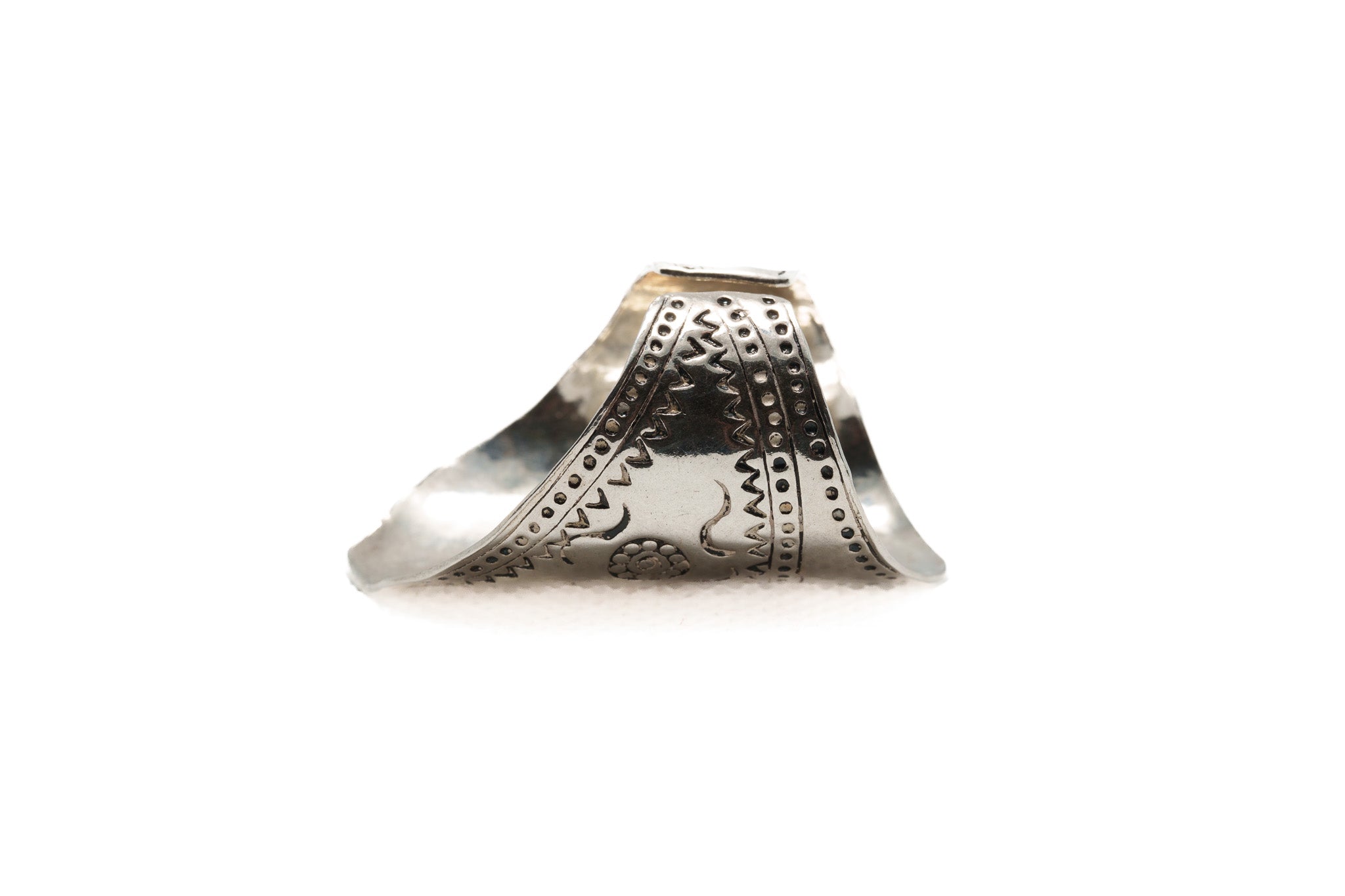 Desert Shield Ring