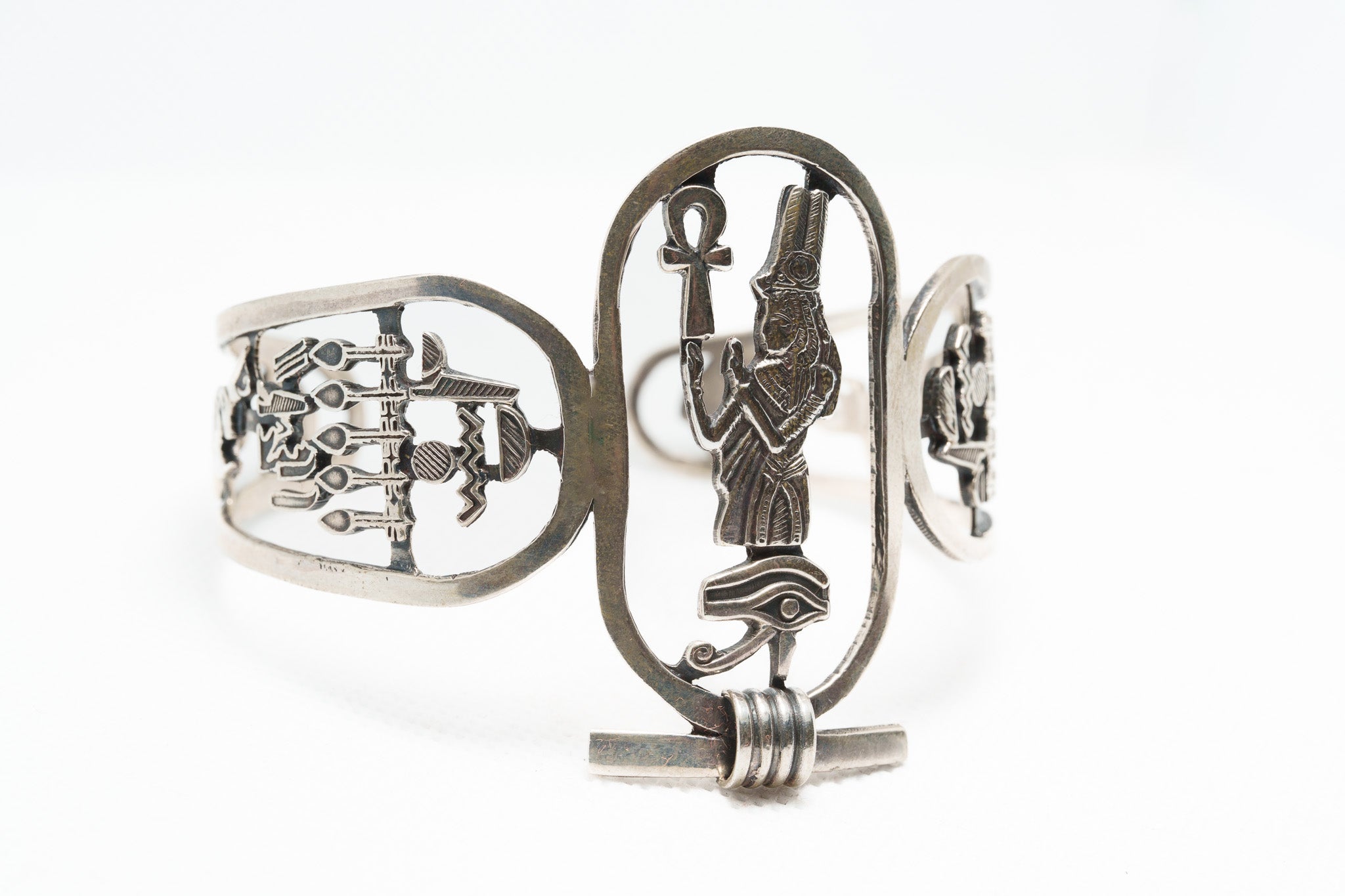Isis Sovereign Cuff