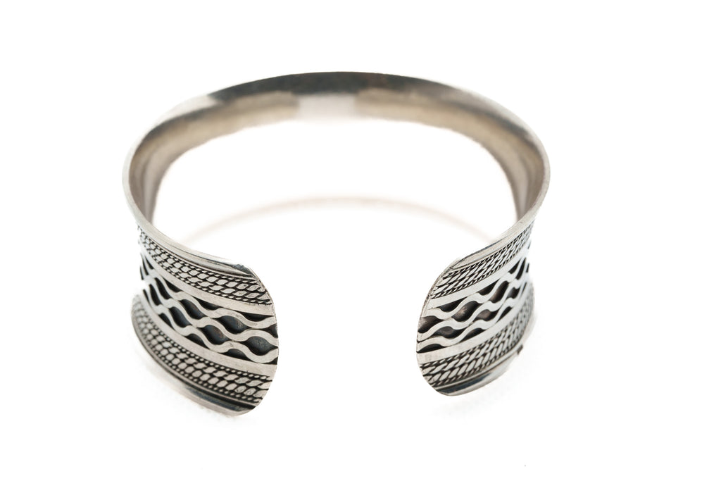 Handcrafted 925 Silver Wave Motif Cuff