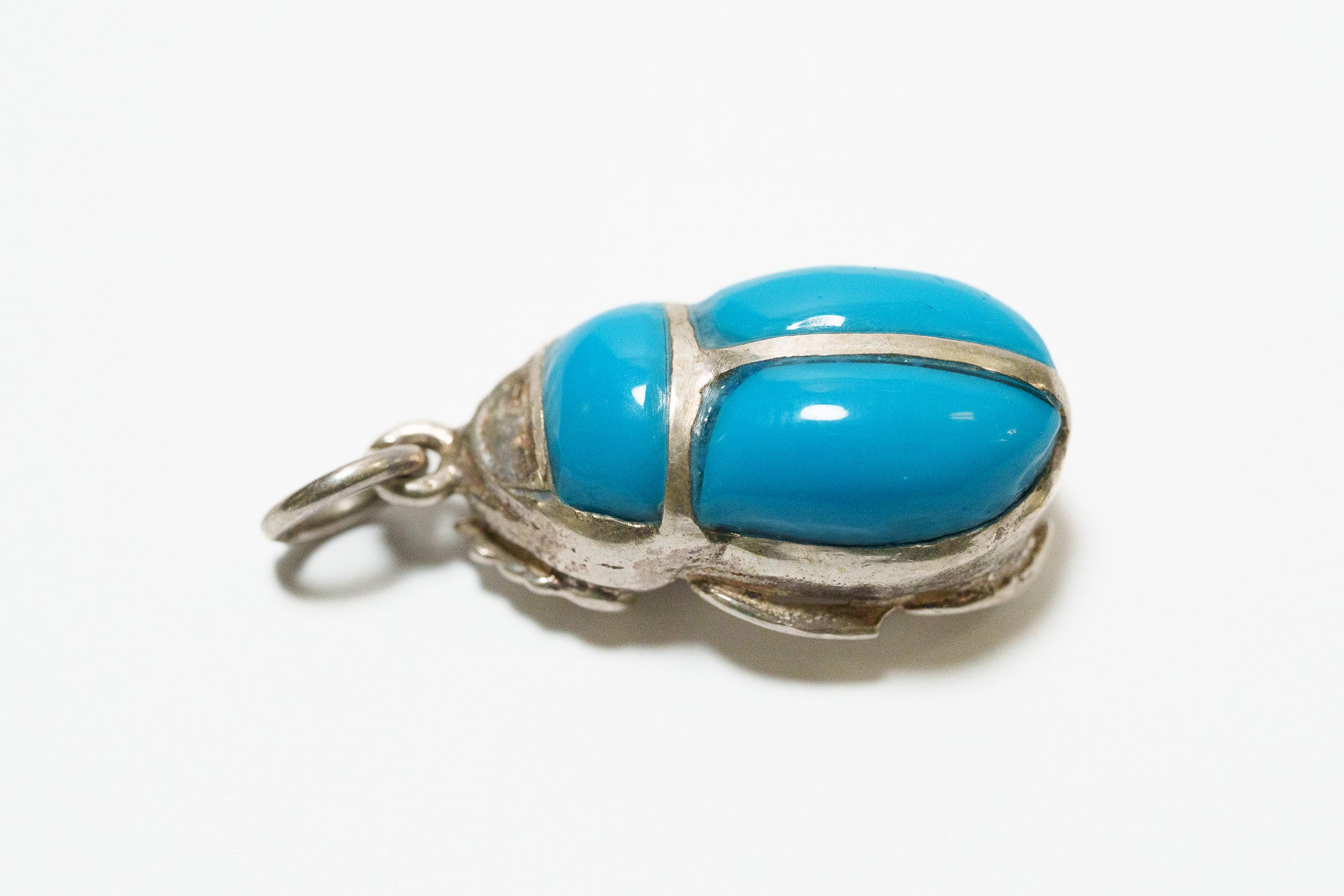 Scareb Pendant