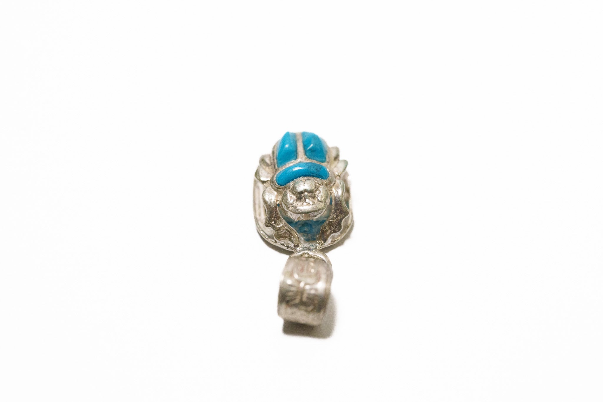 Scareb Pendent
