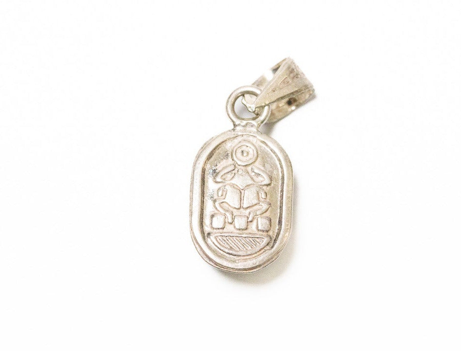 Scareb Pendent