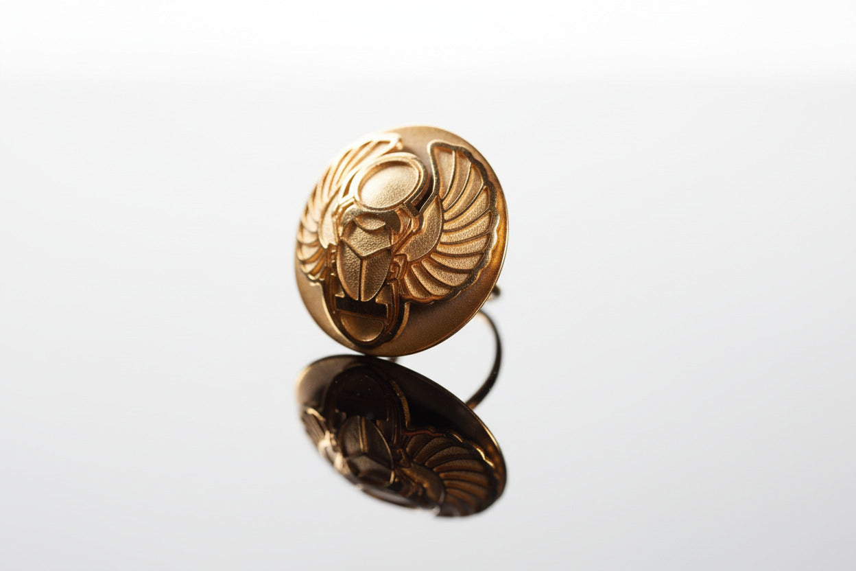 Gold Scareb Ring