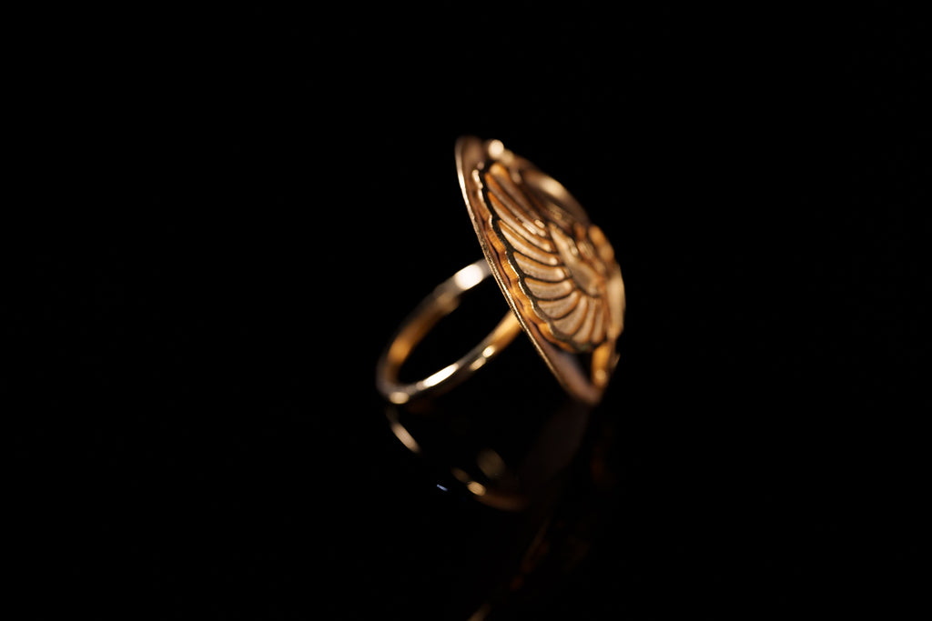 Gold Scareb Ring